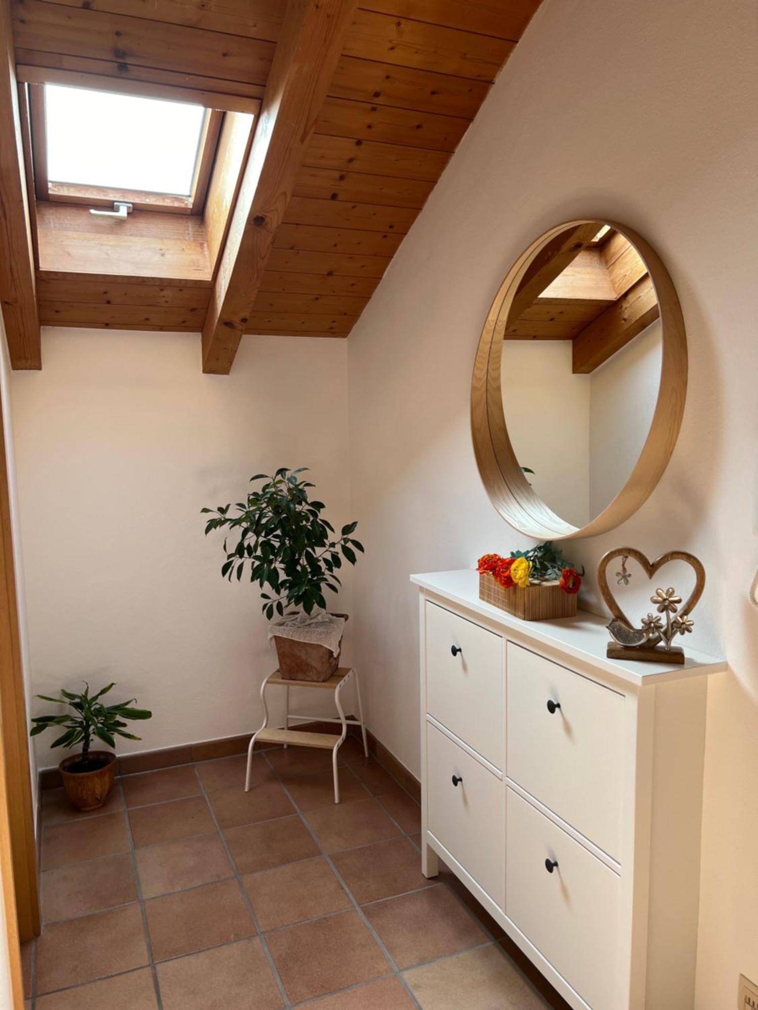 Gemuetliche Dachgeschosswohnung Mit Balkon Ainring Exterior photo